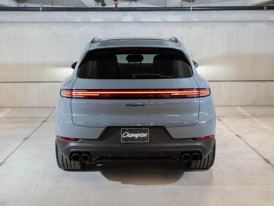 2026 Porsche Cayenne - Image 11 of 28