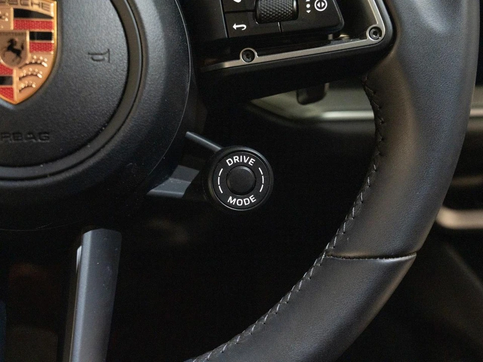 2026 Porsche 9Y0/9Y3 Cayenne - Image 23 of 31