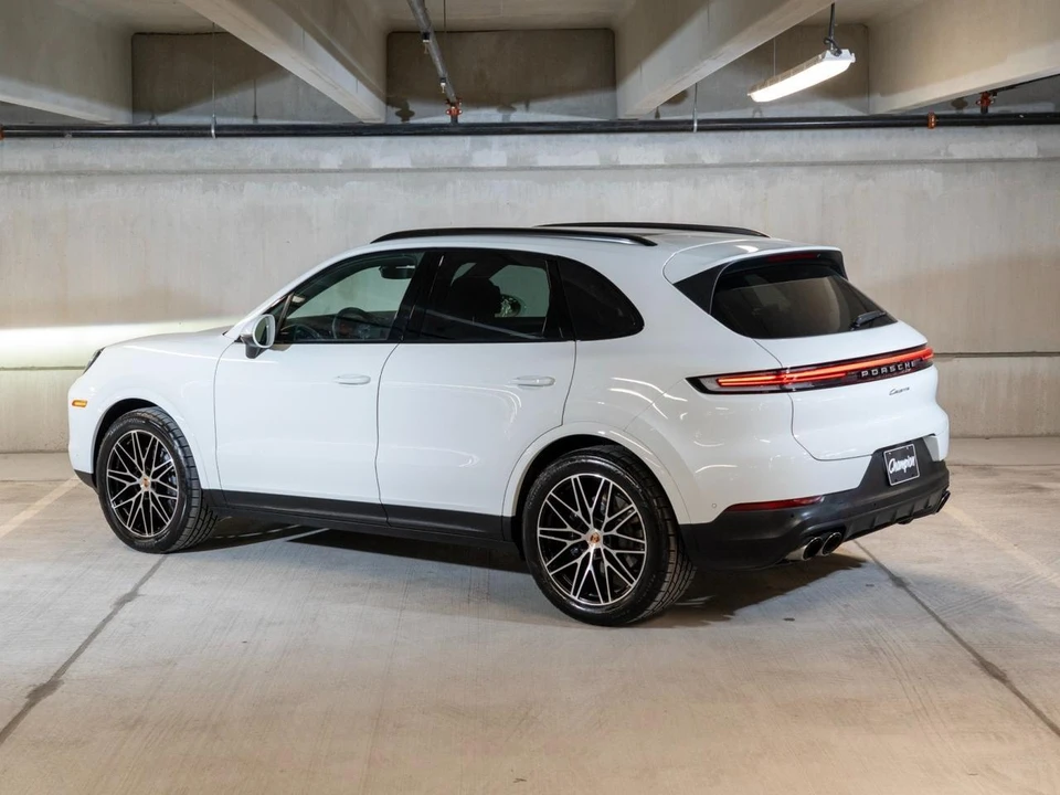 2026 Porsche 9Y0/9Y3 Cayenne - Image 3 of 31