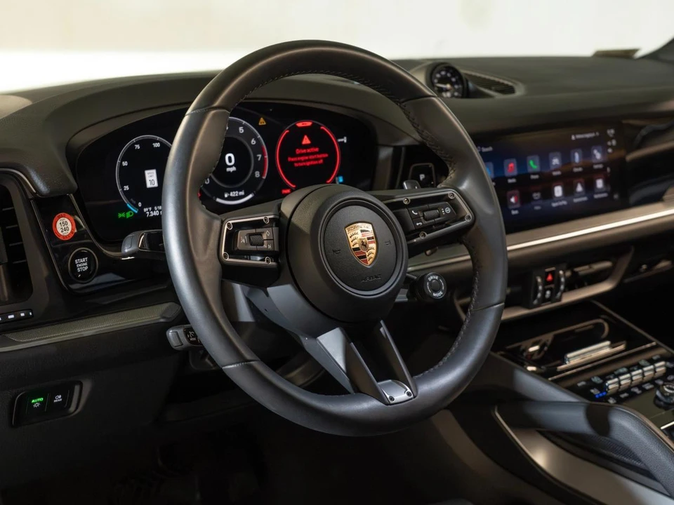 2026 Porsche 9Y0/9Y3 Cayenne - Image 29 of 31