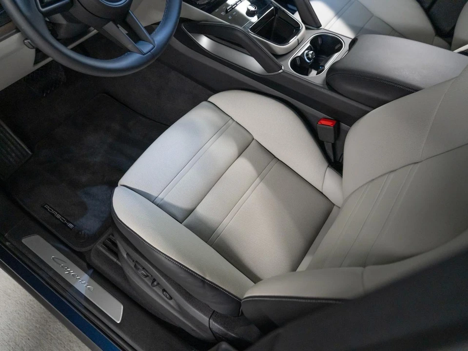 2026 Porsche 9Y0/9Y3 Cayenne - Image 15 of 30