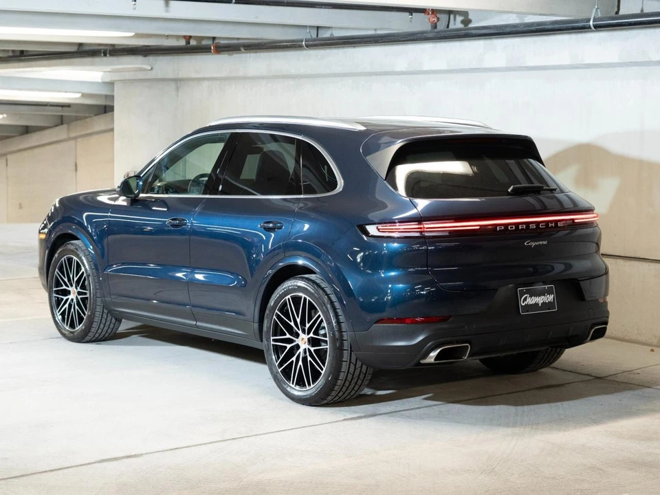 2026 Porsche 9Y0/9Y3 Cayenne - Image 4 of 30