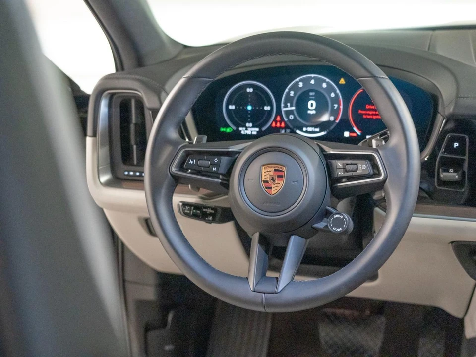 2026 Porsche 9Y0/9Y3 Cayenne - Image 28 of 30