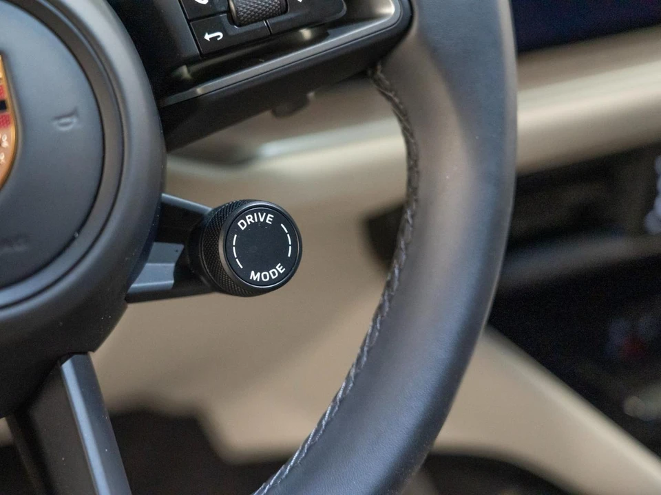 2026 Porsche 9Y0/9Y3 Cayenne - Image 23 of 30