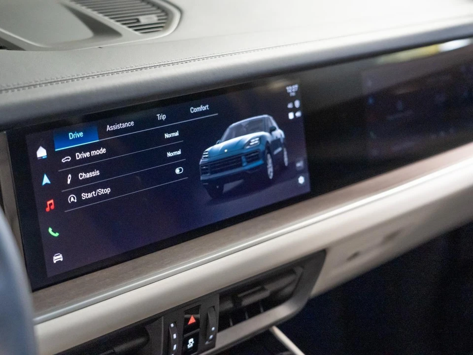 2026 Porsche 9Y0/9Y3 Cayenne - Image 21 of 30