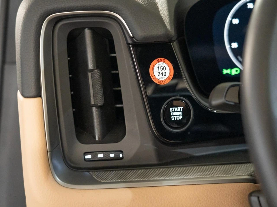 2026 Porsche 9Y0/9Y3 Cayenne - Image 24 of 29