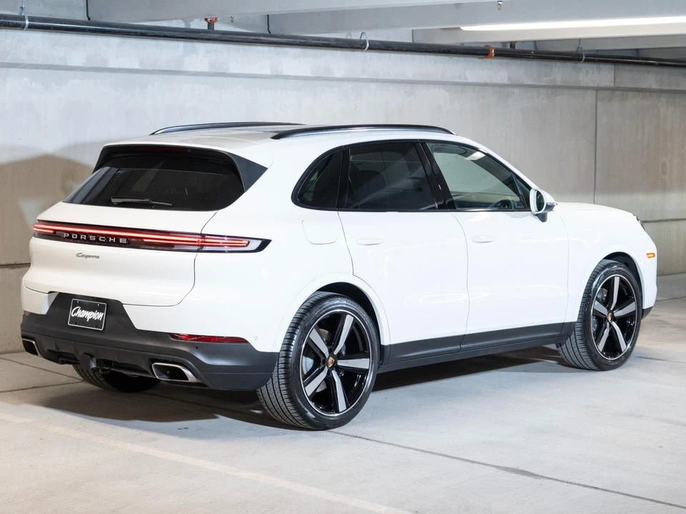 2026 Porsche 9Y0/9Y3 Cayenne - Image 10 of 29