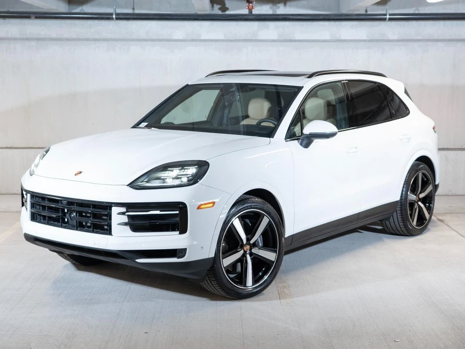 2026 Porsche 9Y0/9Y3 Cayenne - Image 2 of 29