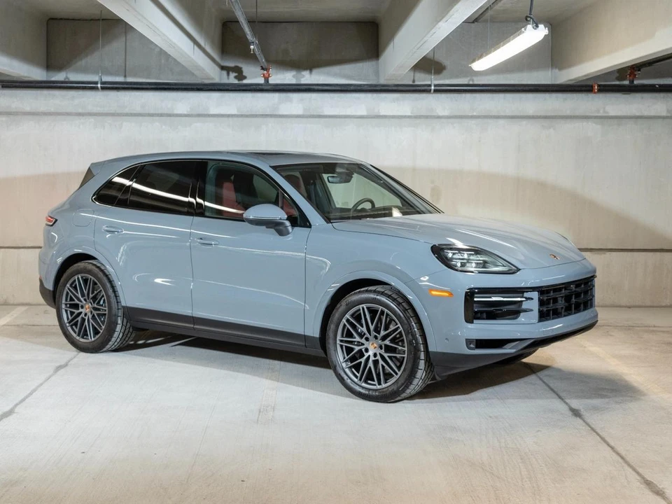 2026 Porsche 9Y0/9Y3 Cayenne - Image 7 of 28