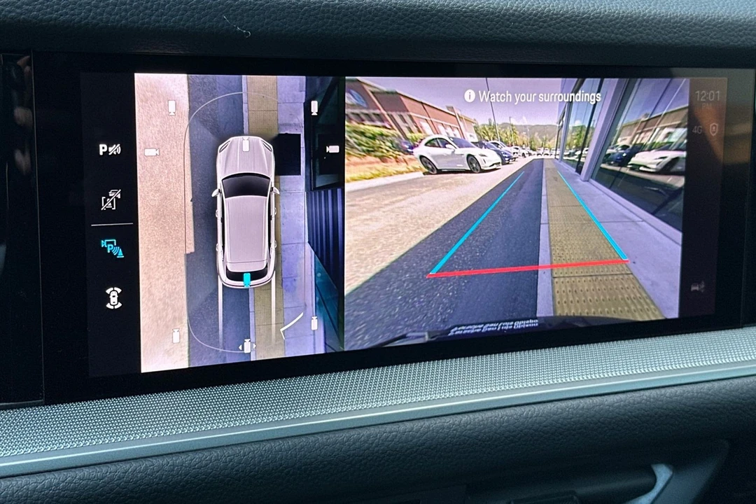 2026 Porsche Cayenne - Image 24 of 31