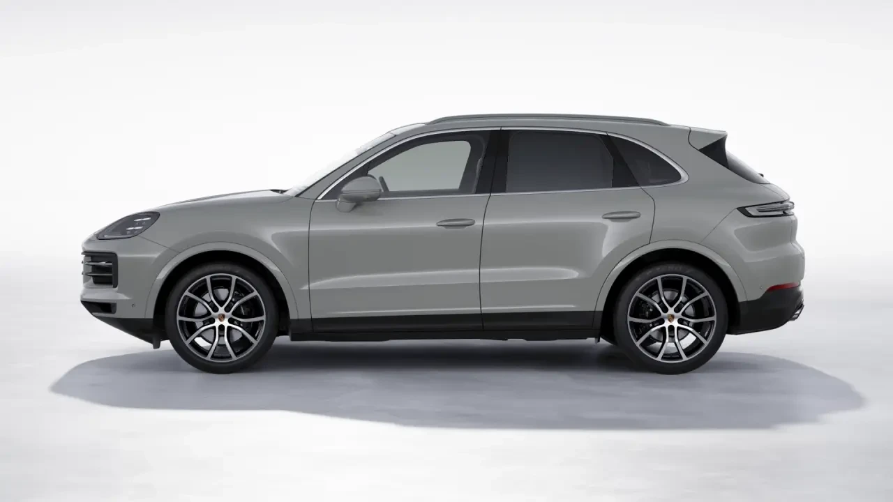 2026 Porsche Cayenne - Image 16 of 30