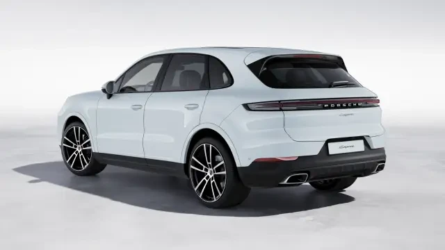 2026 Porsche Cayenne - Image 22 of 30