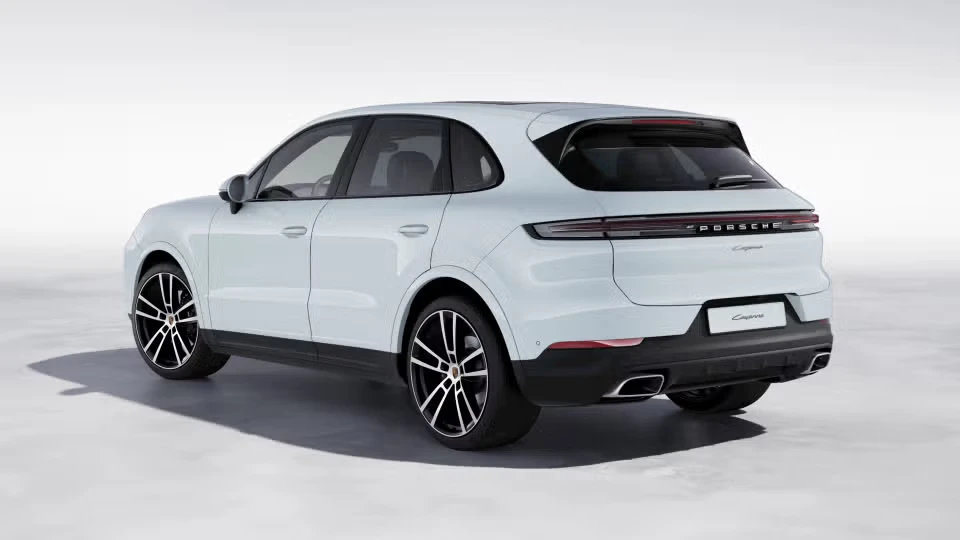 2026 Porsche Cayenne - Image 19 of 30