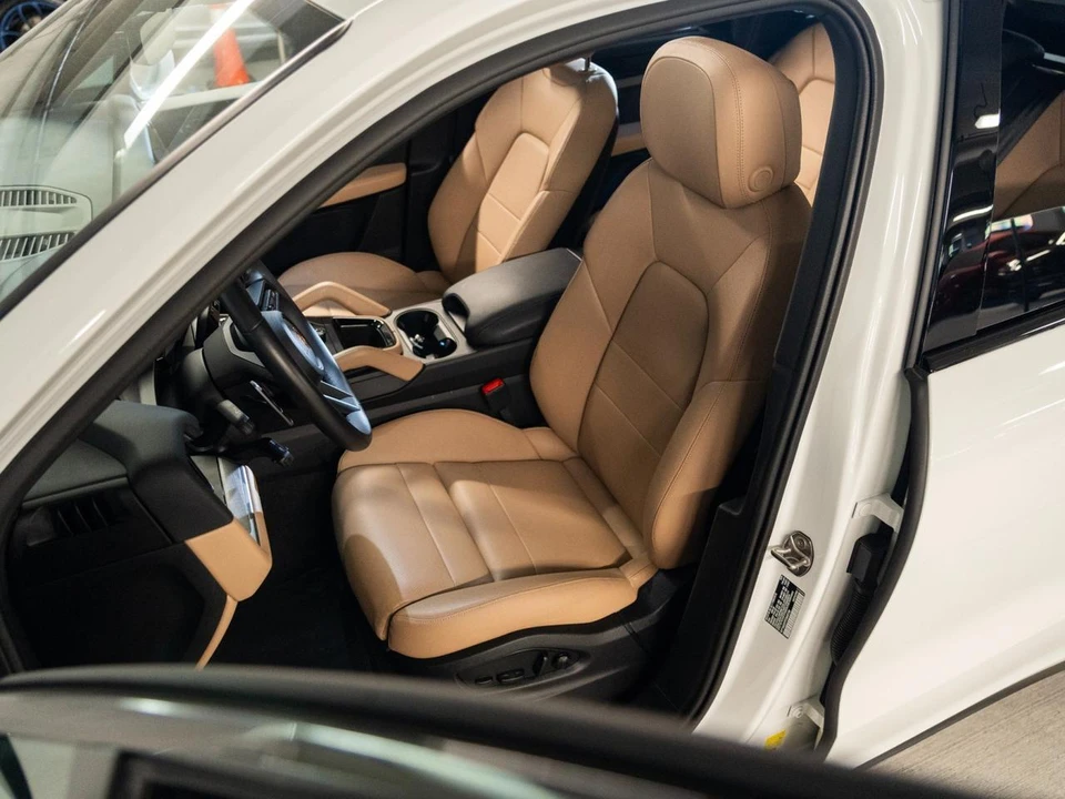 2026 Porsche 9Y0/9Y3 Cayenne - Image 6 of 28