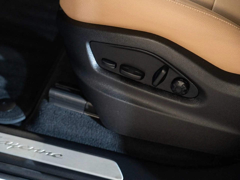 2026 Porsche 9Y0/9Y3 Cayenne - Image 14 of 28