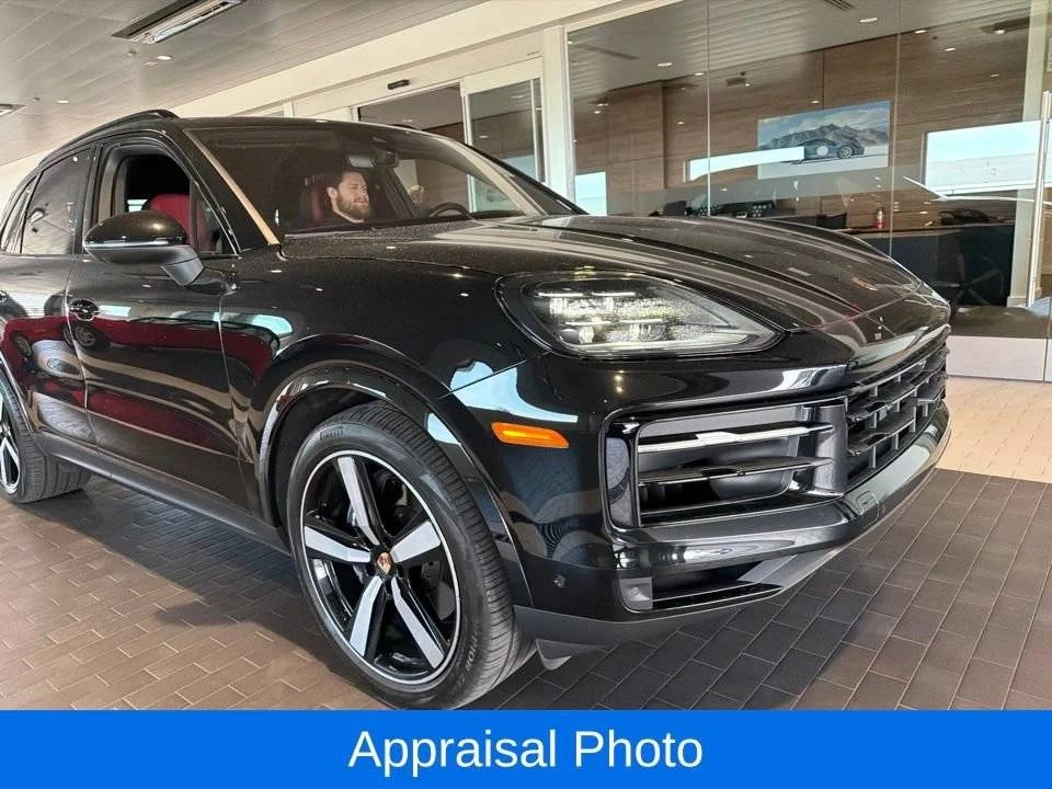 2026 Porsche 9Y0/9Y3 Cayenne - Image 4 of 4
