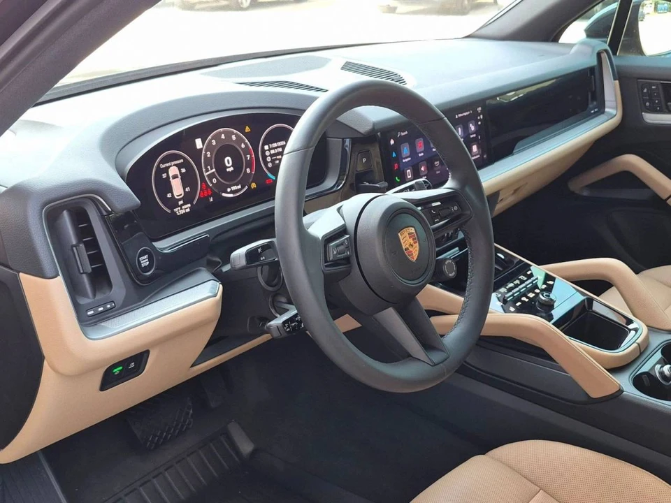 2026 Porsche 9Y0/9Y3 Cayenne - Image 4 of 5