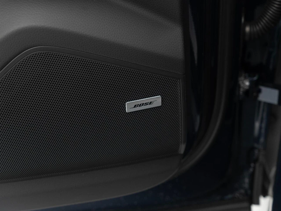 2026 Porsche Cayenne - Image 21 of 31
