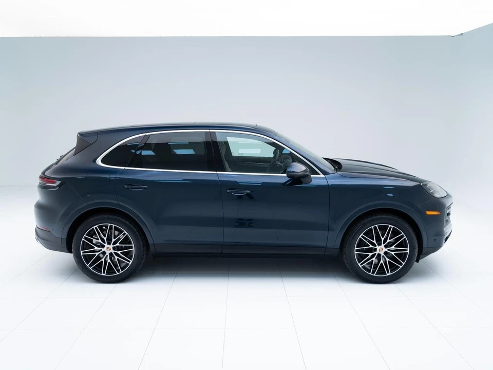 2026 Porsche Cayenne - Image 8 of 31