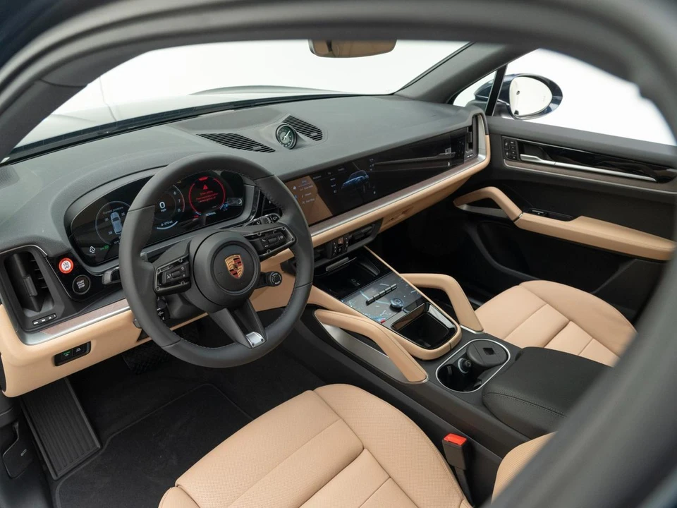 2026 Porsche Cayenne - Image 4 of 31