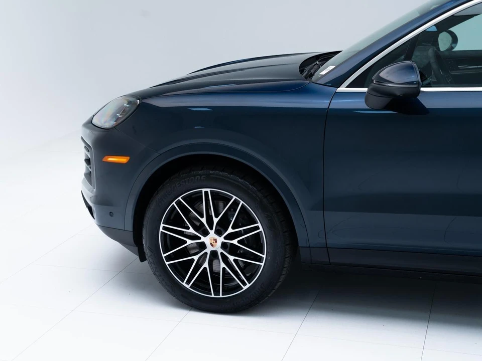 2026 Porsche Cayenne - Image 11 of 31