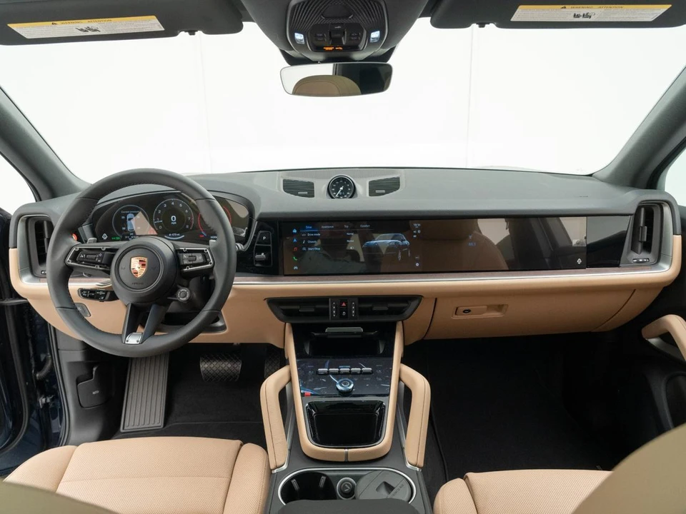 2026 Porsche Cayenne - Image 29 of 31