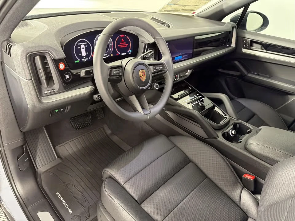 2026 Porsche 9Y0/9Y3 Cayenne - Image 27 of 31