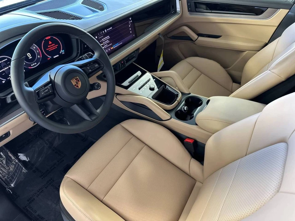 2026 Porsche 9Y0/9Y3 Cayenne - Image 4 of 4