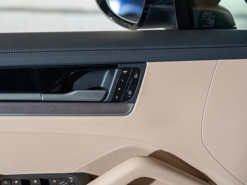 2026 Porsche 9Y0/9Y3 Cayenne - Image 17 of 30