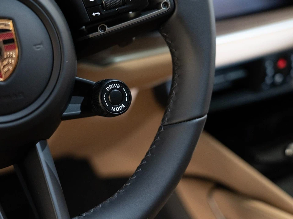 2026 Porsche 9Y0/9Y3 Cayenne - Image 23 of 30