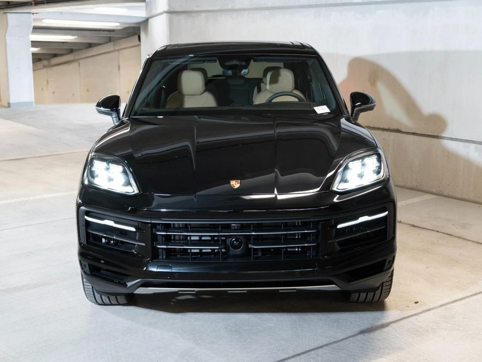 2026 Porsche 9Y0/9Y3 Cayenne - Image 6 of 30