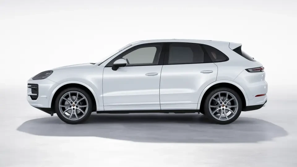 2026 Porsche Cayenne - Image 15 of 30