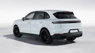 2026 Porsche Cayenne - Image 21 of 30