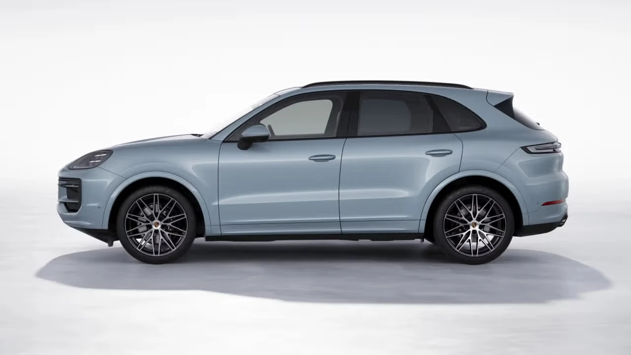 2026 Porsche Cayenne - Image 12 of 30