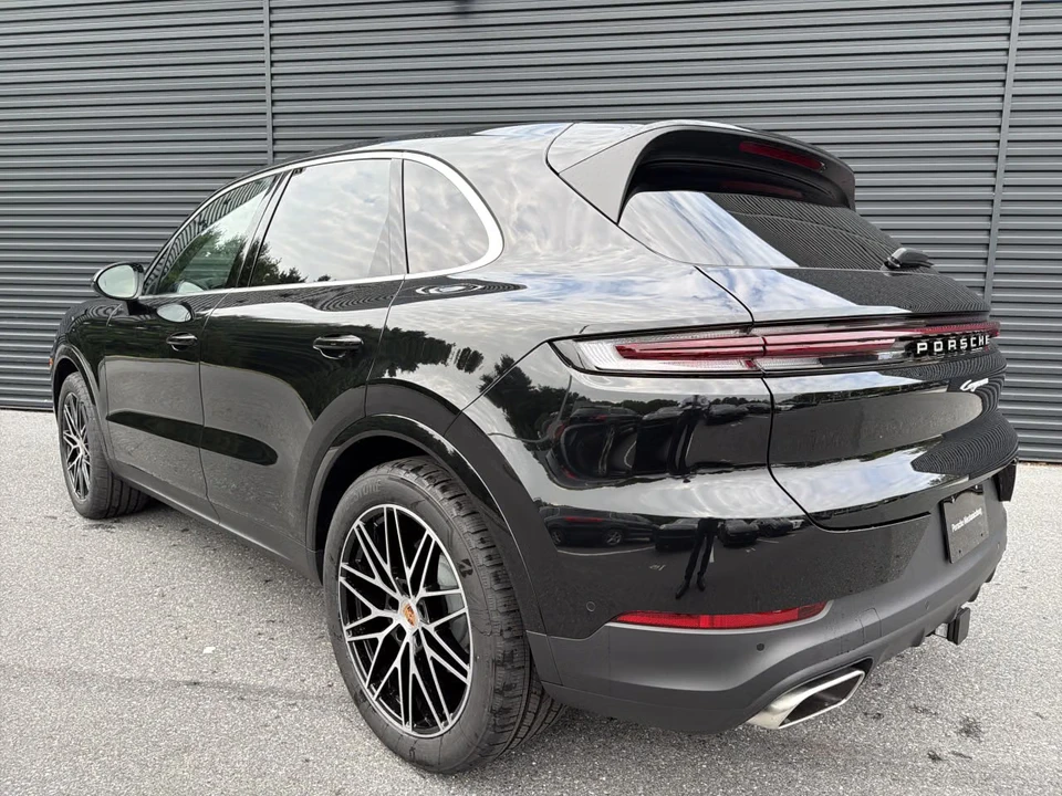 2026 Porsche 9Y0/9Y3 Cayenne - Image 20 of 31