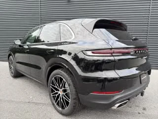 2026 Porsche 9Y0/9Y3 Cayenne - Image 17 of 31