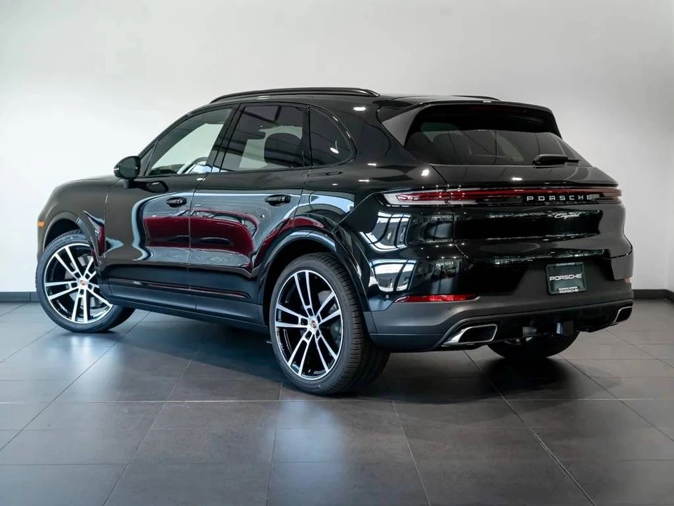 2026 Porsche 9Y0/9Y3 Cayenne - Image 3 of 4