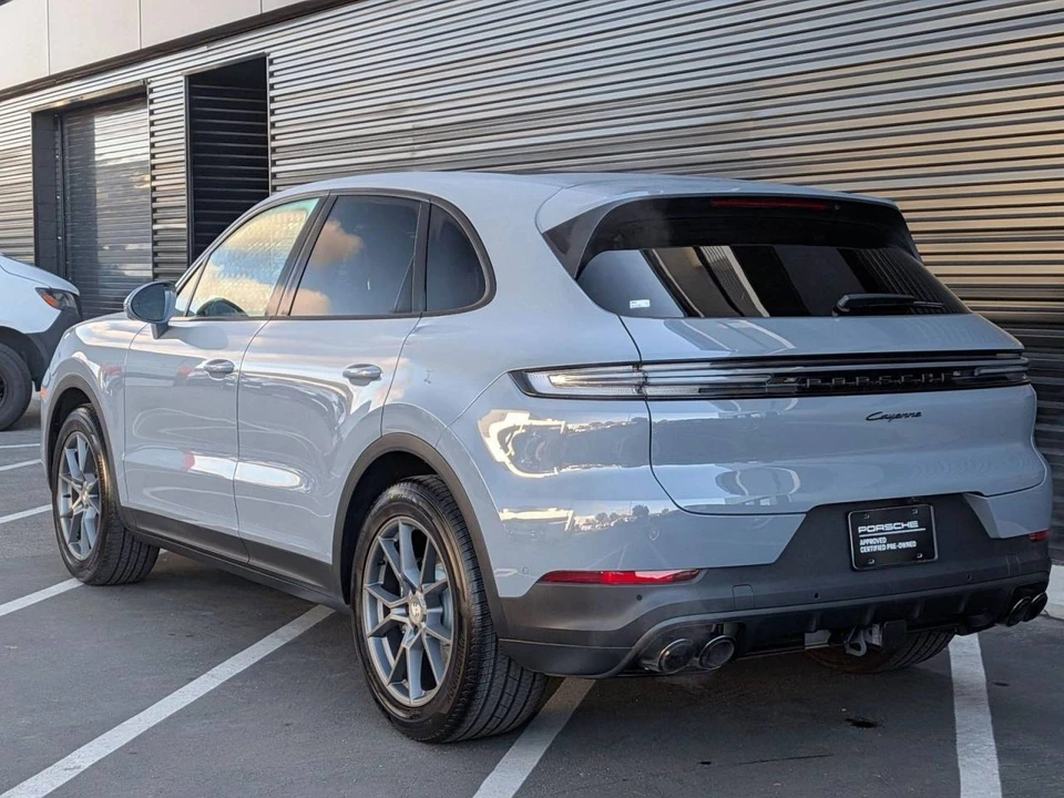 2026 Porsche 9Y0/9Y3 Cayenne - Image 3 of 5