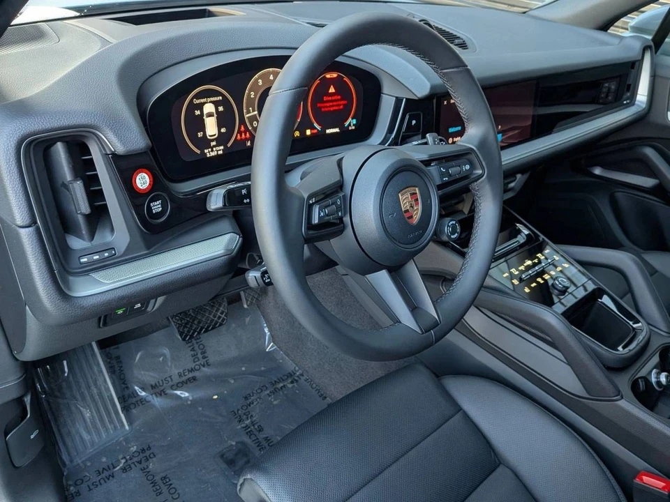 2026 Porsche 9Y0/9Y3 Cayenne - Image 4 of 5