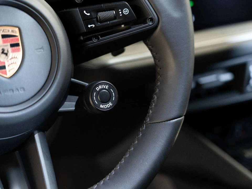 2026 Porsche 9Y0/9Y3 Cayenne - Image 24 of 29