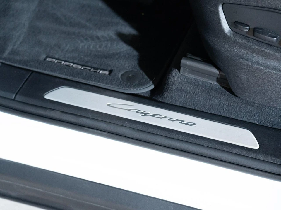 2026 Porsche 9Y0/9Y3 Cayenne - Image 13 of 29