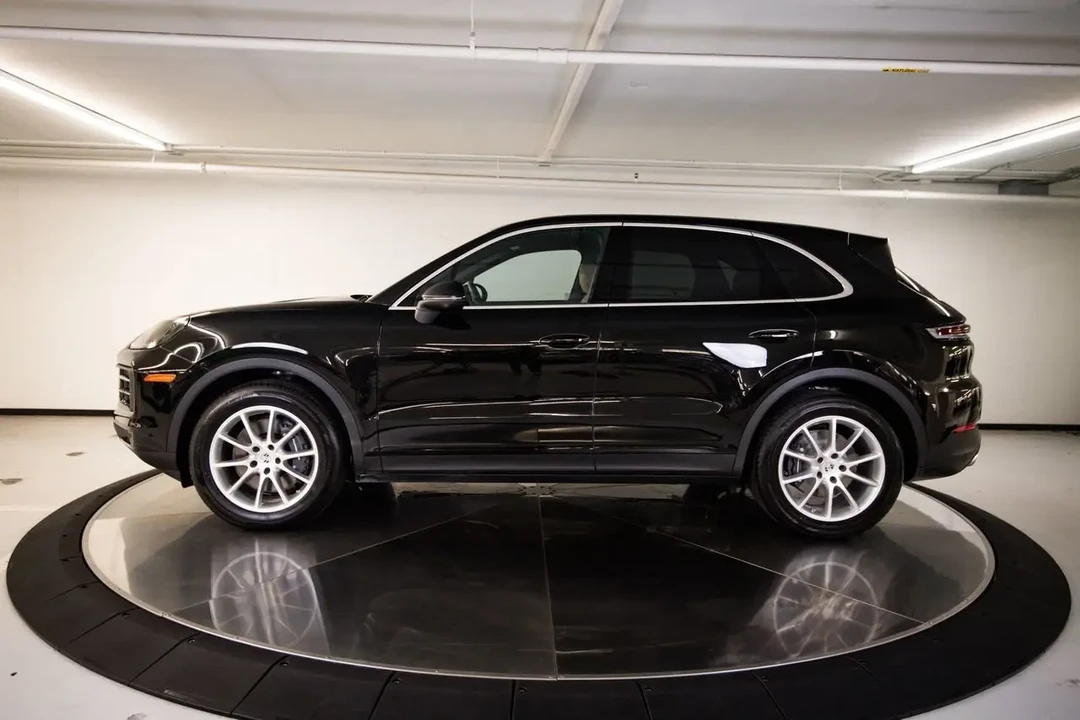 2026 Porsche Cayenne - Image 16 of 31