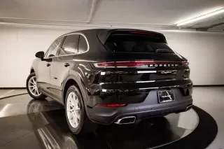 2026 Porsche Cayenne - Image 21 of 31