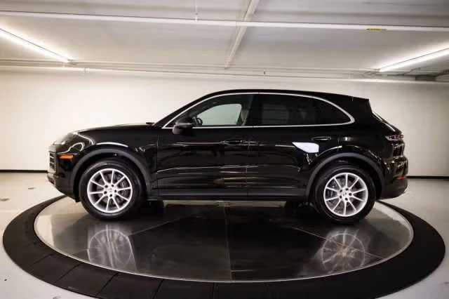 2026 Porsche Cayenne - Image 10 of 31