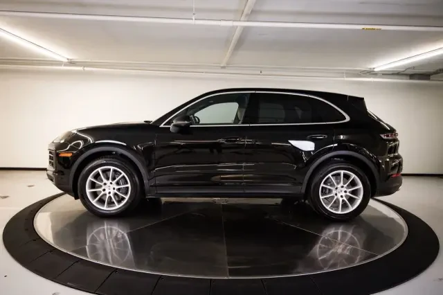 2026 Porsche Cayenne - Image 14 of 31