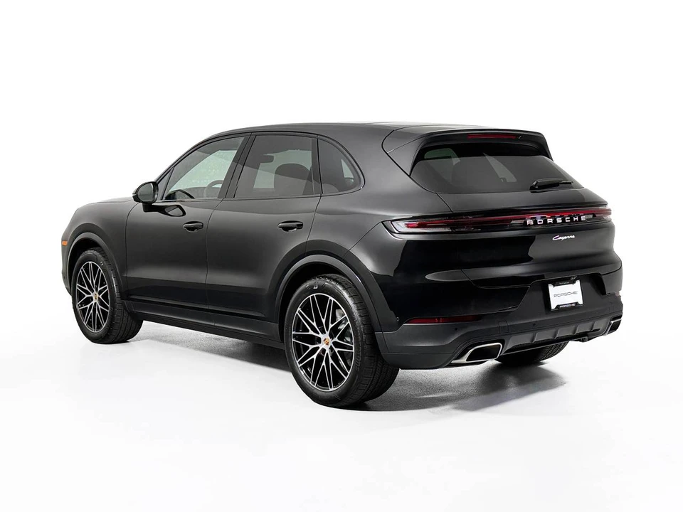 2026 Porsche 9Y0/9Y3 Cayenne - Image 3 of 5