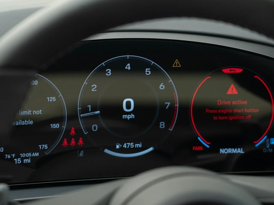 2026 Porsche 9Y0/9Y3 Cayenne - Image 23 of 31
