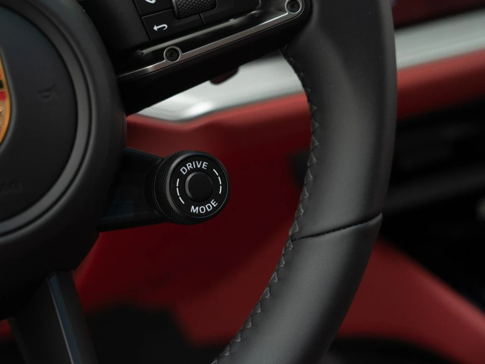 2026 Porsche 9Y0/9Y3 Cayenne - Image 27 of 31