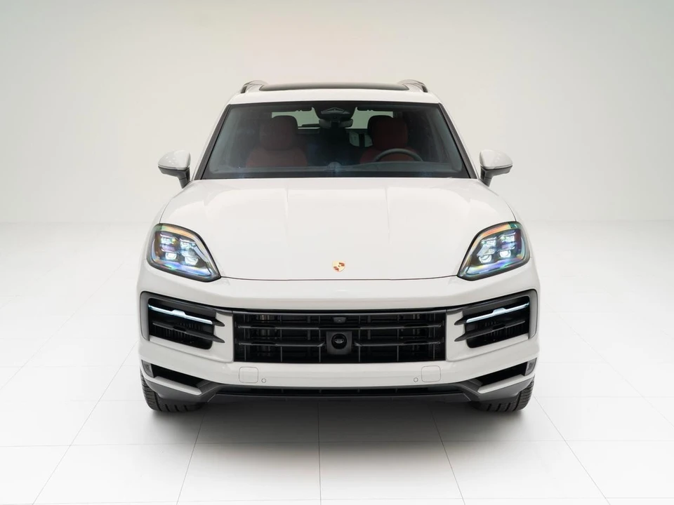 2026 Porsche 9Y0/9Y3 Cayenne - Image 6 of 31