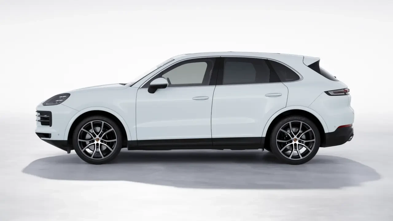 2026 Porsche Cayenne - Image 16 of 30